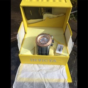 Invicta Mens 14980 Pro Diver’s Chronograph Watch